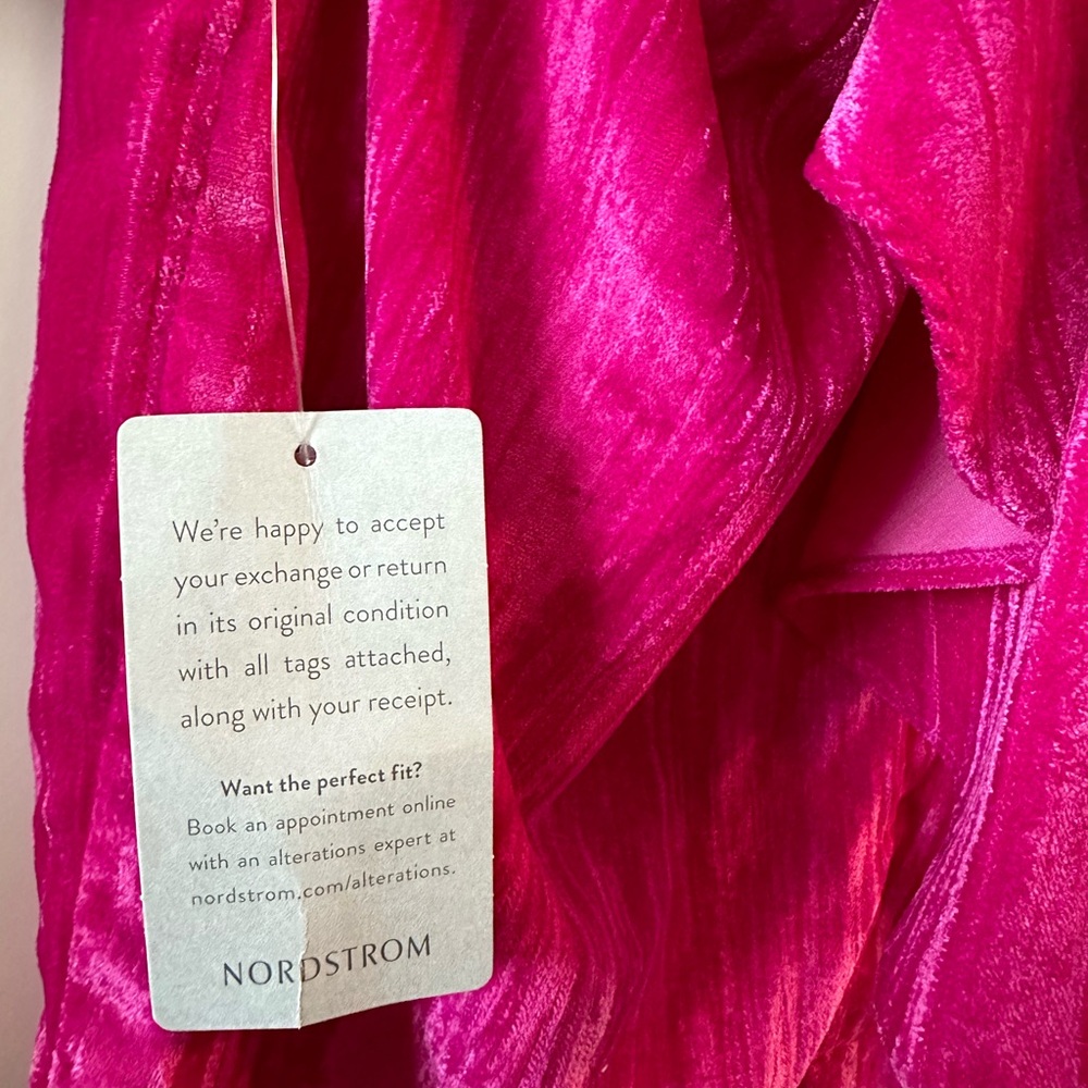 MEDIUM Women’s Saylor Tenley Pink Puff Long Sleeve Velvet Mini Dress NWT - Picture 7 of 14